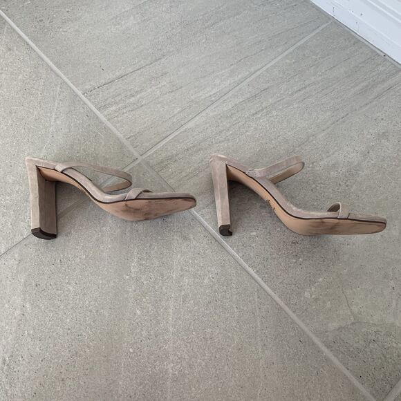 Bcbg Generation Size 8.5 Beige Suede Two Strap Open Toe Sandals With Block Heel - Picture 4 of 7